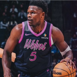 M体育下载-华子40+6末节14分！森林狼送独行侠10连败 戈贝尔22+17